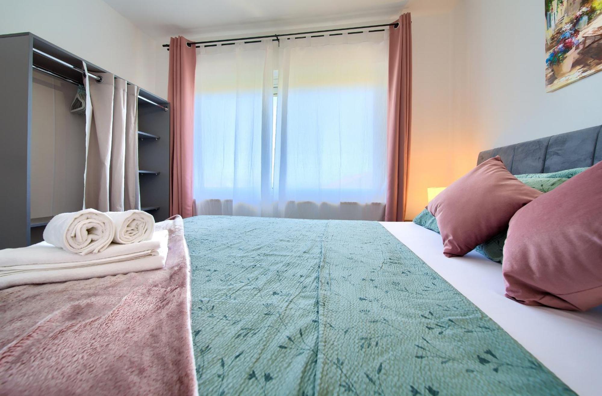 Apartment Lela Krk Town Extérieur photo